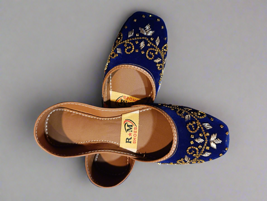 Elegant Handmade Embroidered khussa - Traditional Ethnic Women’s Footwear